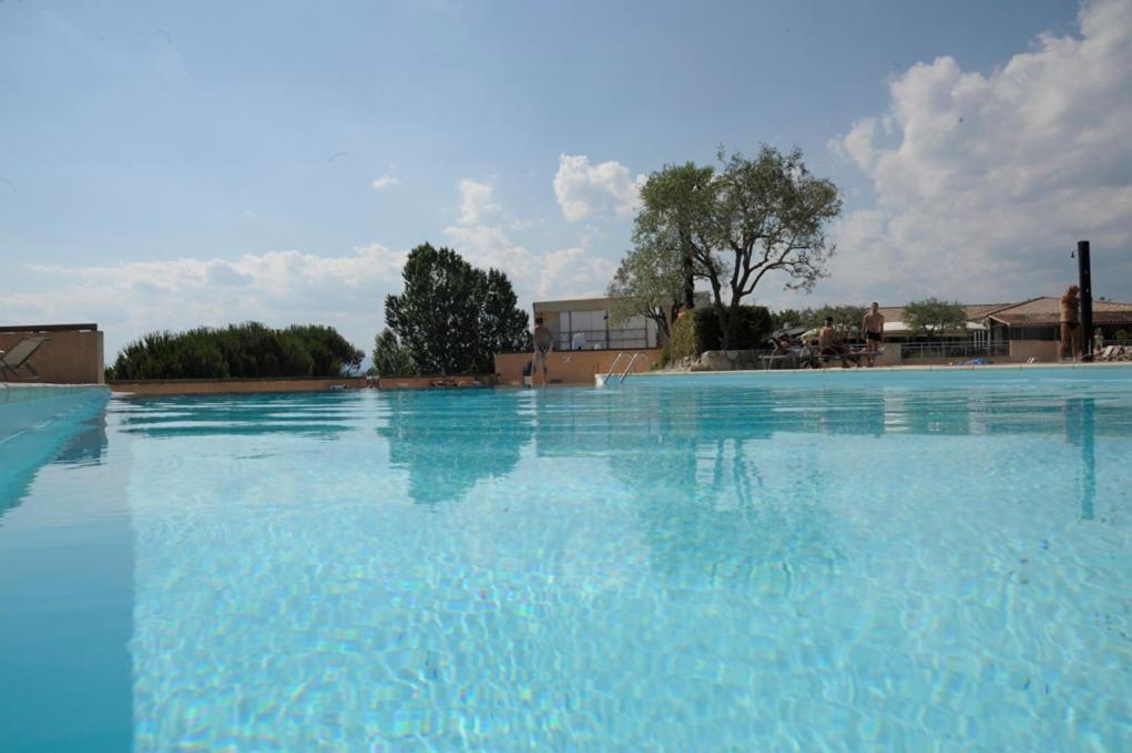 Camping Domaine De Chaussy Lagorce  Eksteriør billede